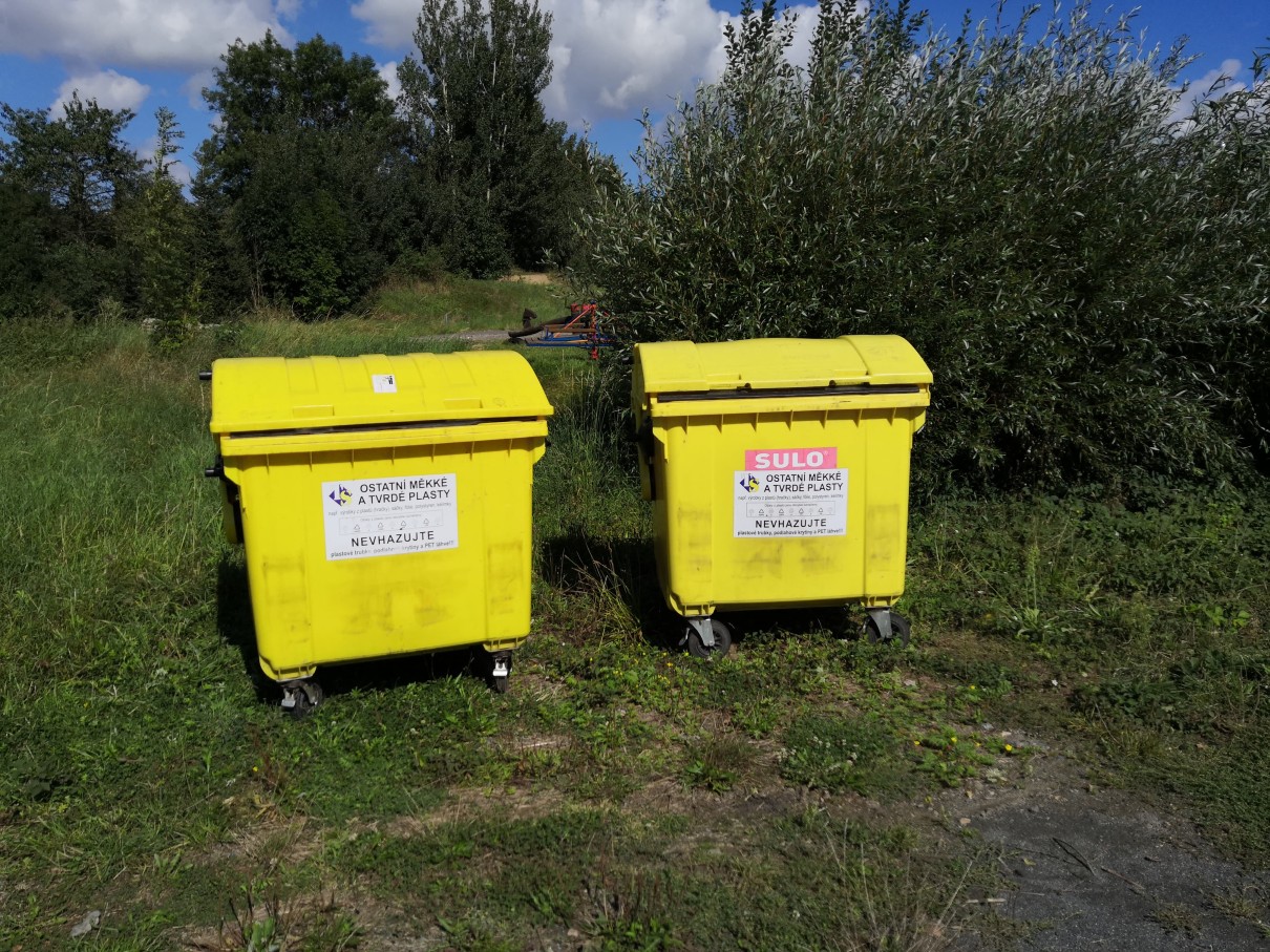 Dočasné přemístění kontejnerů na ostatní plasty