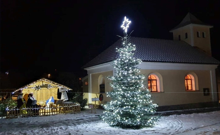 Rozsvícení vánočního stromu a betlému